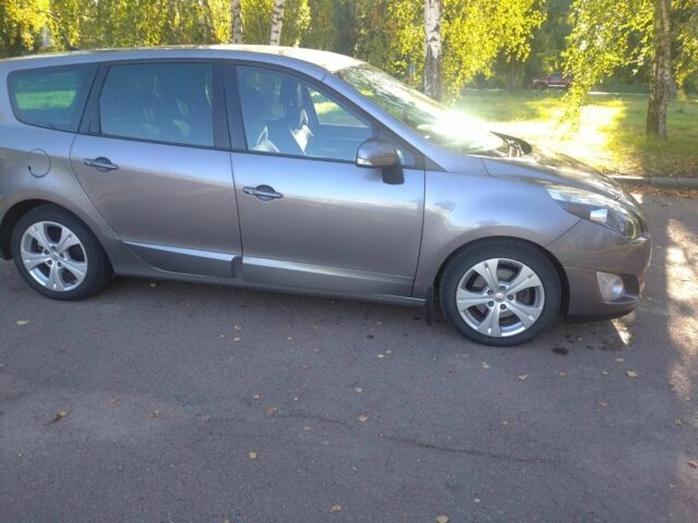 Серый Рено Сценик III, объемом двигателя 1.9 л и пробегом 294 тыс. км за 6500 $, фото 4 на Automoto.ua