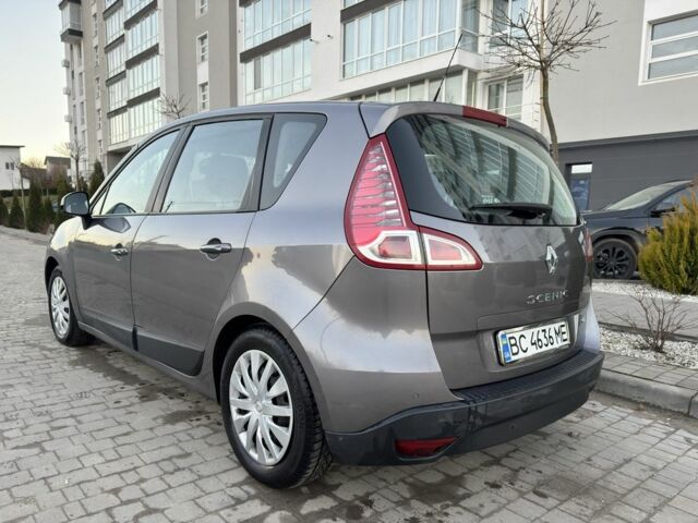 Сірий Рено Сценік III, об'ємом двигуна 1.46 л та пробігом 160 тис. км за 6300 $, фото 2 на Automoto.ua