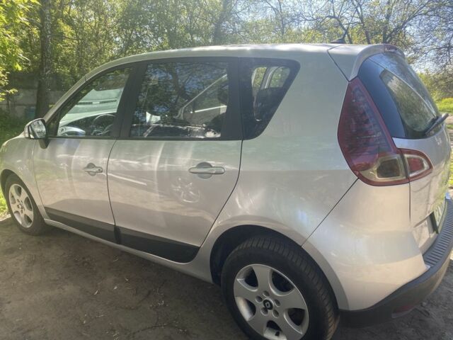 Сірий Рено Сценік III, об'ємом двигуна 1.5 л та пробігом 270 тис. км за 6850 $, фото 4 на Automoto.ua