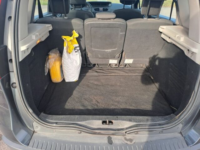 Серый Рено Сценик III, объемом двигателя 1.5 л и пробегом 286 тыс. км за 6400 $, фото 6 на Automoto.ua