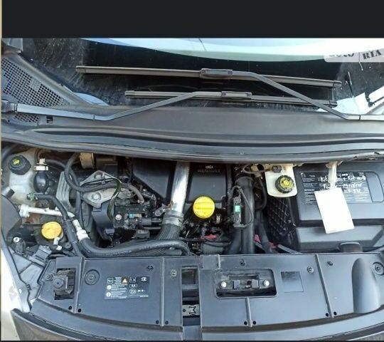 Серый Рено Сценик III, объемом двигателя 1.5 л и пробегом 270 тыс. км за 5700 $, фото 3 на Automoto.ua