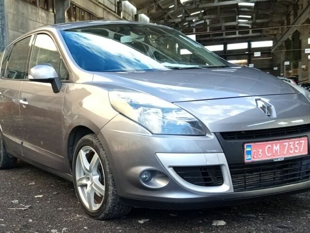 Серый Рено Сценик III, объемом двигателя 1.5 л и пробегом 200 тыс. км за 7300 $, фото 2 на Automoto.ua