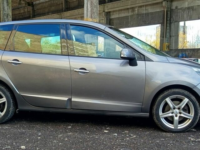 Серый Рено Сценик III, объемом двигателя 1.5 л и пробегом 200 тыс. км за 7300 $, фото 3 на Automoto.ua