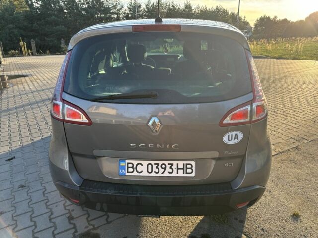 Сірий Рено Сценік III, об'ємом двигуна 1.5 л та пробігом 299 тис. км за 5500 $, фото 4 на Automoto.ua