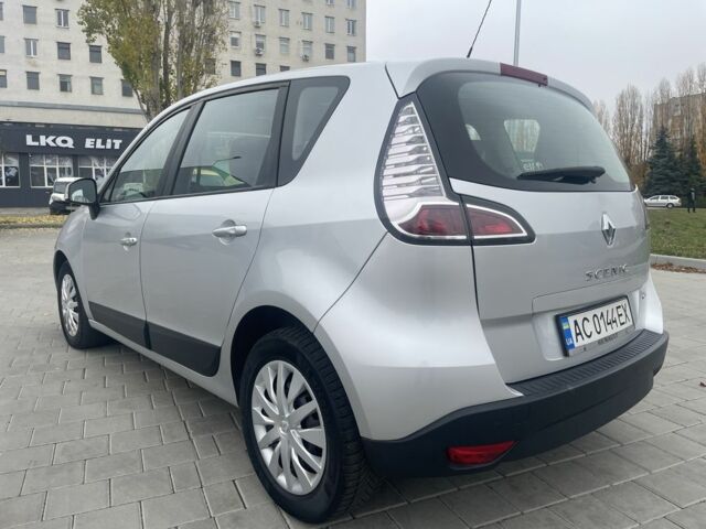 Серый Рено Сценик III, объемом двигателя 1.5 л и пробегом 249 тыс. км за 7650 $, фото 5 на Automoto.ua