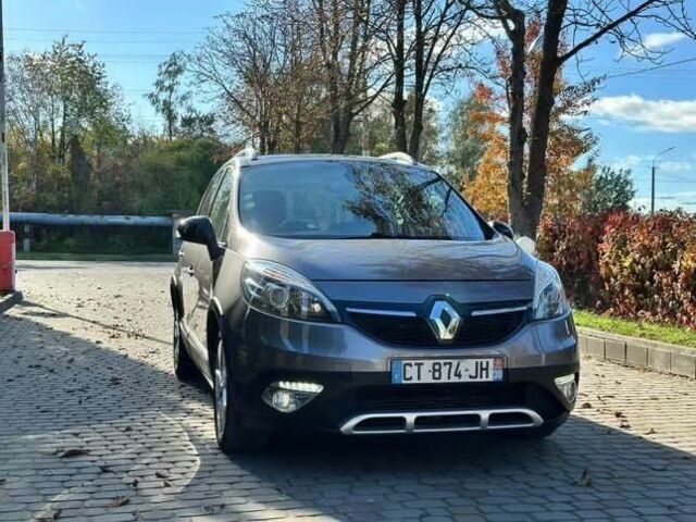 Серый Рено Сценик III, объемом двигателя 1.5 л и пробегом 210 тыс. км за 14000 $, фото 1 на Automoto.ua
