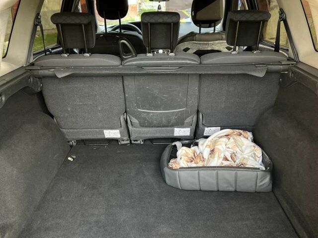 Серый Рено Сценик III, объемом двигателя 1.5 л и пробегом 233 тыс. км за 7000 $, фото 7 на Automoto.ua