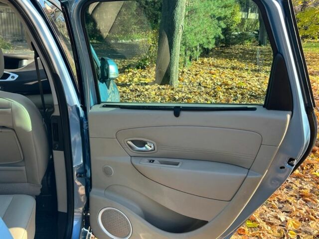 Синій Рено Сценік III, об'ємом двигуна 1.5 л та пробігом 244 тис. км за 6800 $, фото 14 на Automoto.ua