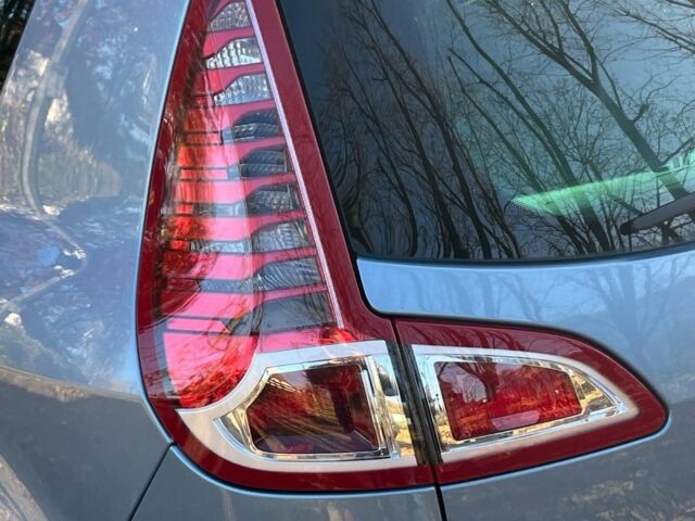 Синій Рено Сценік III, об'ємом двигуна 1.5 л та пробігом 244 тис. км за 6800 $, фото 5 на Automoto.ua