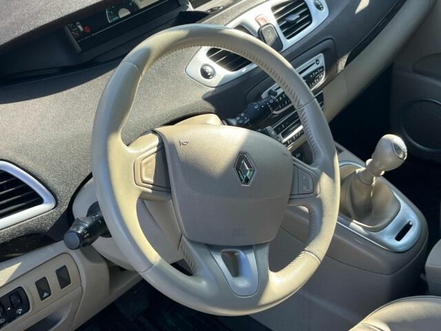 Синій Рено Сценік III, об'ємом двигуна 1.5 л та пробігом 244 тис. км за 6800 $, фото 19 на Automoto.ua