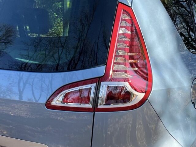 Синій Рено Сценік III, об'ємом двигуна 1.5 л та пробігом 244 тис. км за 6800 $, фото 6 на Automoto.ua