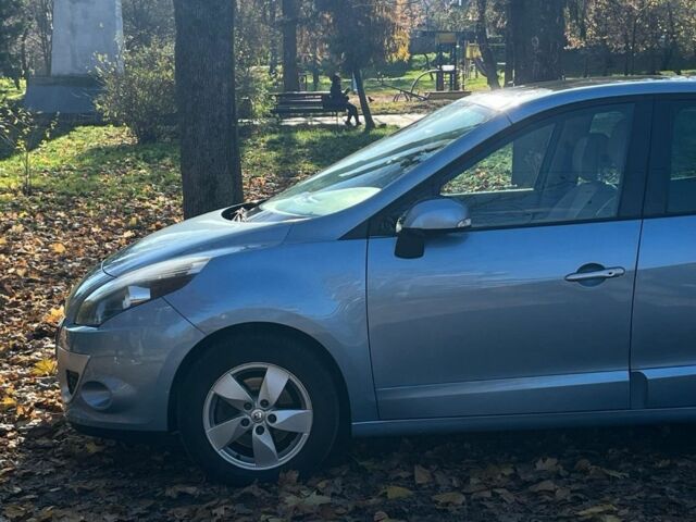 Синій Рено Сценік III, об'ємом двигуна 1.5 л та пробігом 244 тис. км за 6800 $, фото 7 на Automoto.ua