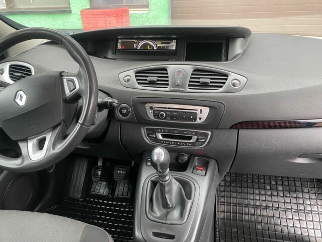 Синій Рено Сценік III, об'ємом двигуна 1.5 л та пробігом 233 тис. км за 7500 $, фото 5 на Automoto.ua