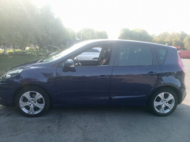 Синій Рено Сценік III, об'ємом двигуна 1.5 л та пробігом 260 тис. км за 6950 $, фото 3 на Automoto.ua