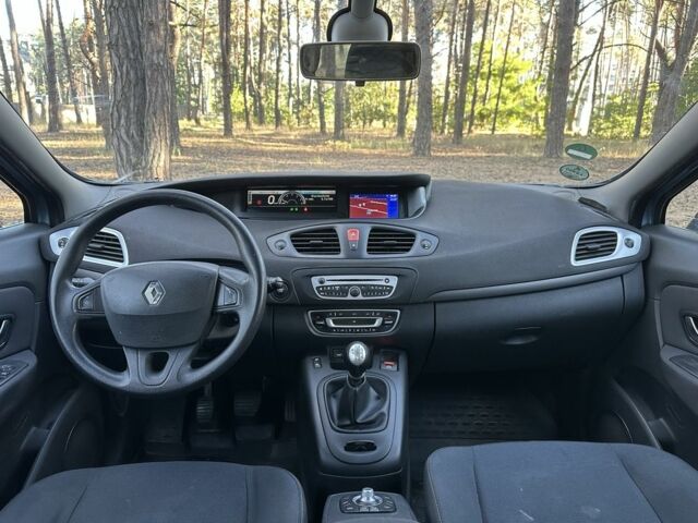Синій Рено Сценік III, об'ємом двигуна 1.5 л та пробігом 187 тис. км за 6950 $, фото 10 на Automoto.ua
