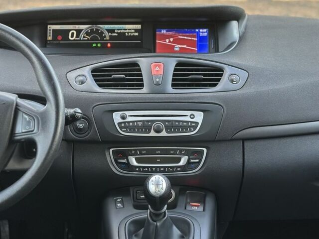 Синій Рено Сценік III, об'ємом двигуна 1.5 л та пробігом 187 тис. км за 6950 $, фото 11 на Automoto.ua