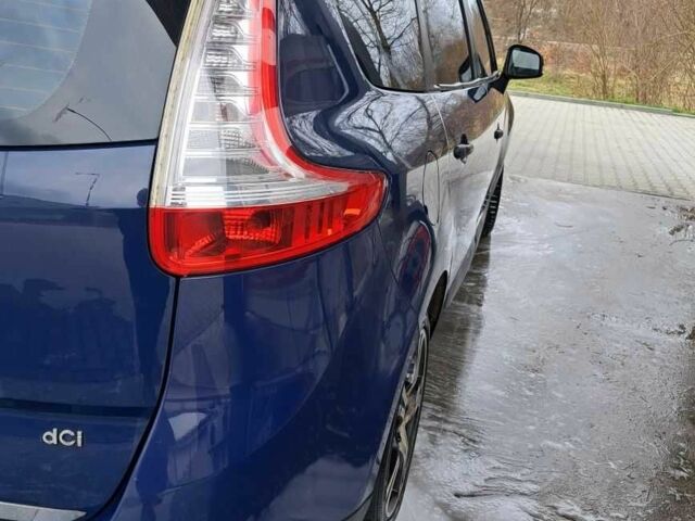 Синий Рено Сценик III, объемом двигателя 1.5 л и пробегом 235 тыс. км за 5267 $, фото 5 на Automoto.ua