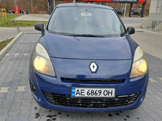 Синий Рено Сценик III, объемом двигателя 1.5 л и пробегом 235 тыс. км за 5267 $, фото 3 на Automoto.ua