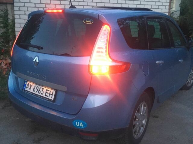 Синій Рено Сценік III, об'ємом двигуна 1.5 л та пробігом 234 тис. км за 7650 $, фото 2 на Automoto.ua