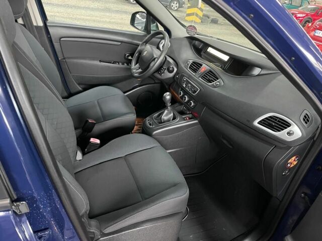 Синий Рено Сценик III, объемом двигателя 0 л и пробегом 187 тыс. км за 6750 $, фото 10 на Automoto.ua