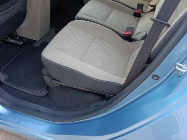 Рено Сценик III 2011 в Хмельницком на Automoto.ua Синий Рено Сценик III, объемом двигателя 1.5 л и пробегом 278 тыс. км за 6500 $, фото 4 на Automoto.ua