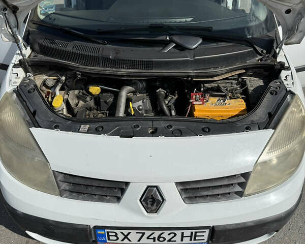 Белый Рено Сценик, объемом двигателя 1.46 л и пробегом 296 тыс. км за 4400 $, фото 14 на Automoto.ua