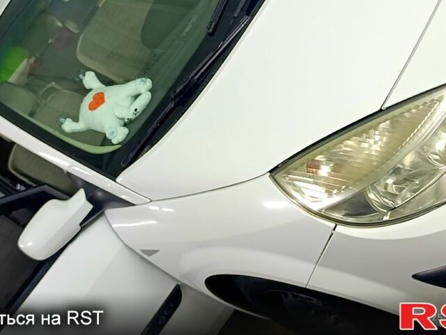 Рено Сценік 2006 у Синельниковом на Automoto.ua Білий Рено Сценік, об'ємом двигуна 1.5 л та пробігом 250 тис. км за 5500 $, фото 12 на Automoto.ua