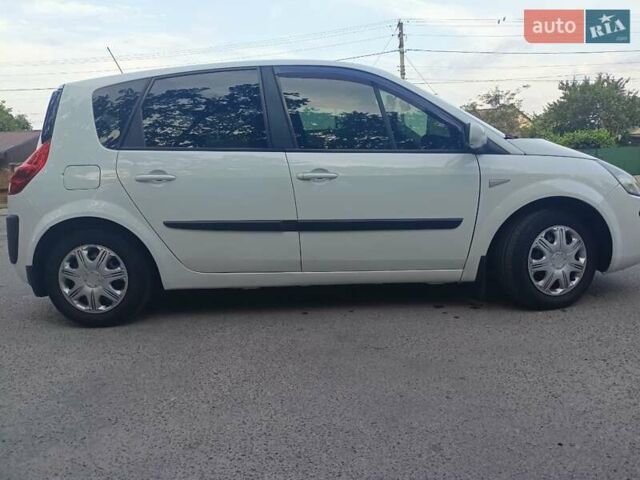 Білий Рено Сценік, об'ємом двигуна 1.6 л та пробігом 240 тис. км за 5300 $, фото 3 на Automoto.ua