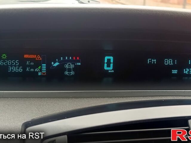 Рено Сценік 2006 у Синельниковом на Automoto.ua Білий Рено Сценік, об'ємом двигуна 1.5 л та пробігом 250 тис. км за 5500 $, фото 4 на Automoto.ua