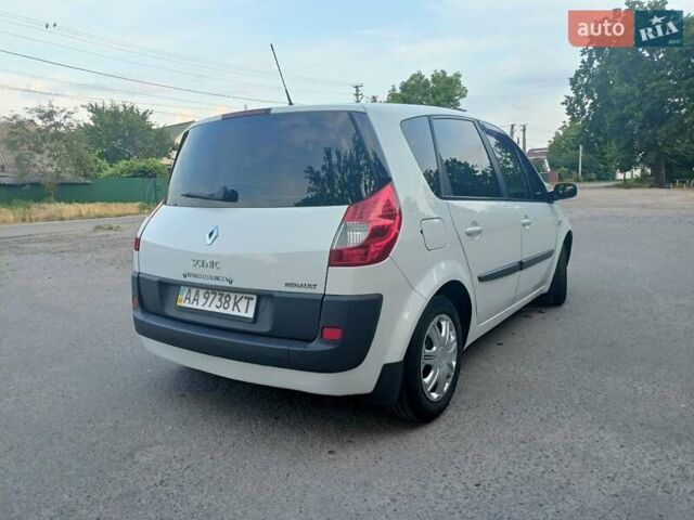 Білий Рено Сценік, об'ємом двигуна 1.6 л та пробігом 240 тис. км за 5300 $, фото 8 на Automoto.ua