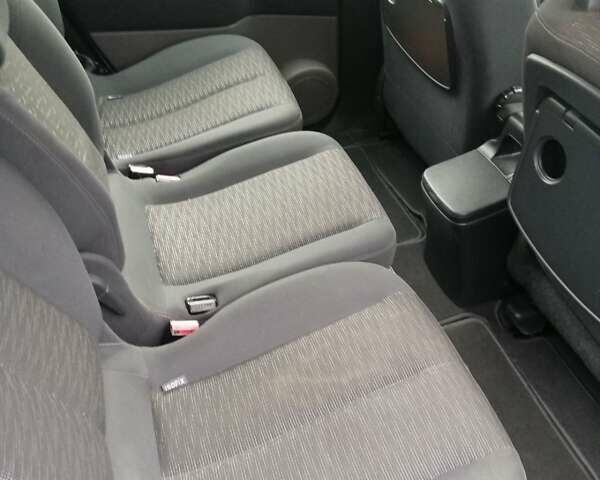 Белый Рено Сценик, объемом двигателя 1.98 л и пробегом 220 тыс. км за 5500 $, фото 3 на Automoto.ua