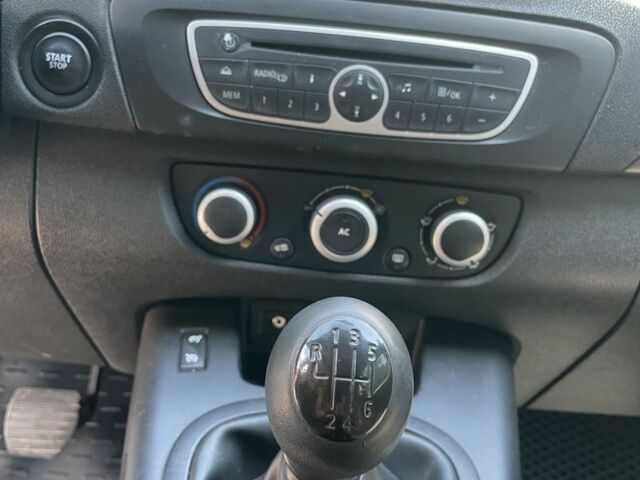 Рено Сценик 2010 в Кропивницком (Кировограде) на Automoto.ua Белый Рено Сценик, объемом двигателя 1.5 л и пробегом 280 тыс. км за 6400 $, фото 7 на Automoto.ua