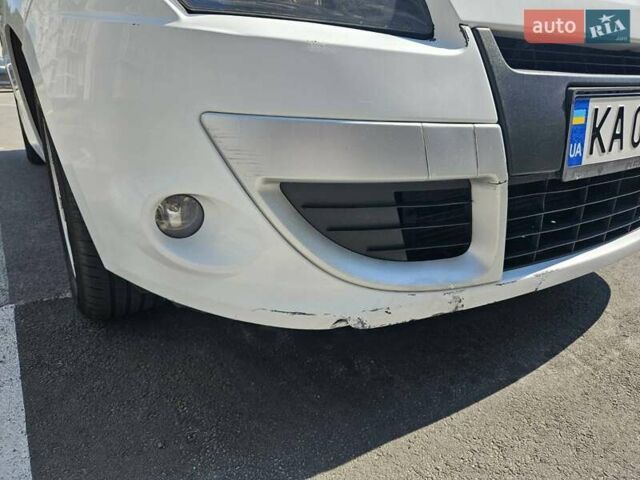 Білий Рено Сценік, об'ємом двигуна 1.5 л та пробігом 295 тис. км за 6000 $, фото 16 на Automoto.ua