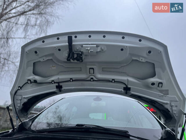 Білий Рено Сценік, об'ємом двигуна 1.6 л та пробігом 165 тис. км за 8200 $, фото 59 на Automoto.ua