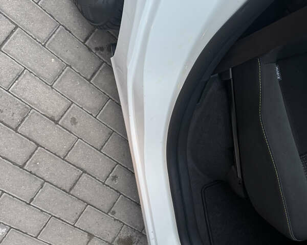 Білий Рено Сценік, об'ємом двигуна 1.6 л та пробігом 165 тис. км за 8200 $, фото 42 на Automoto.ua
