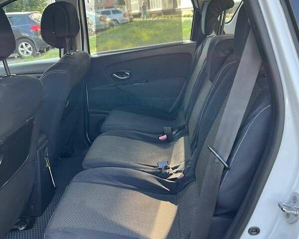 Білий Рено Сценік, об'ємом двигуна 1.5 л та пробігом 295 тис. км за 6000 $, фото 6 на Automoto.ua