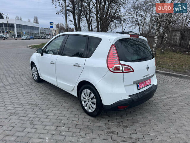 Білий Рено Сценік, об'ємом двигуна 1.6 л та пробігом 165 тис. км за 8200 $, фото 8 на Automoto.ua