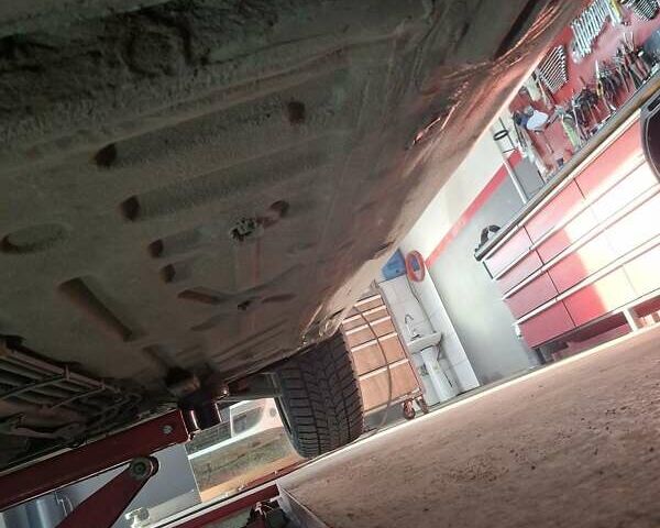 Білий Рено Сценік, об'ємом двигуна 2 л та пробігом 237 тис. км за 7500 $, фото 10 на Automoto.ua