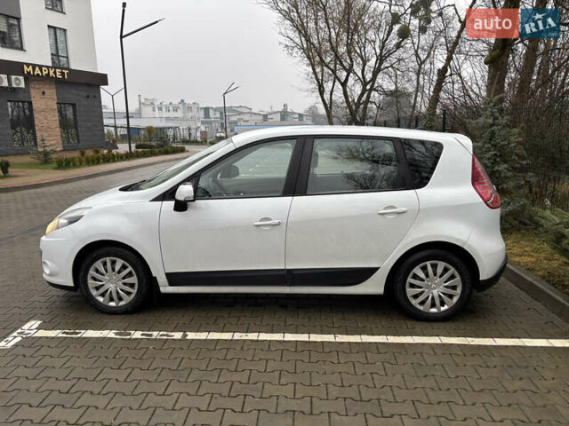 Белый Рено Сценик, объемом двигателя 1.46 л и пробегом 294 тыс. км за 6890 $, фото 6 на Automoto.ua