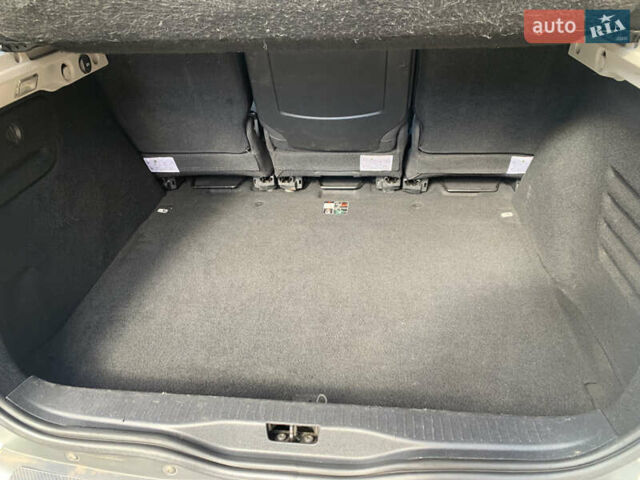 Білий Рено Сценік, об'ємом двигуна 1.5 л та пробігом 250 тис. км за 5100 $, фото 15 на Automoto.ua