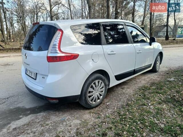 Білий Рено Сценік, об'ємом двигуна 1.46 л та пробігом 225 тис. км за 6500 $, фото 6 на Automoto.ua