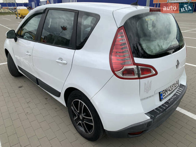 Білий Рено Сценік, об'ємом двигуна 1.5 л та пробігом 250 тис. км за 5100 $, фото 4 на Automoto.ua