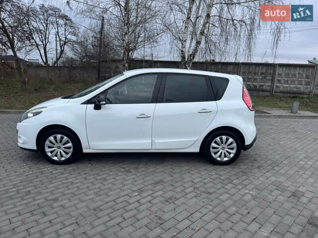 Білий Рено Сценік, об'ємом двигуна 1.6 л та пробігом 165 тис. км за 8200 $, фото 5 на Automoto.ua