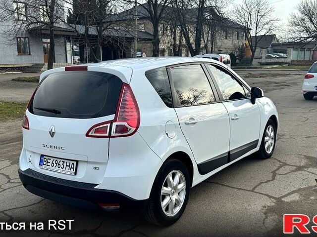 Белый Рено Сценик, объемом двигателя 1.5 л и пробегом 223 тыс. км за 6300 $, фото 6 на Automoto.ua