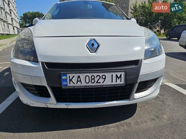 Білий Рено Сценік, об'ємом двигуна 1.5 л та пробігом 295 тис. км за 6000 $, фото 17 на Automoto.ua