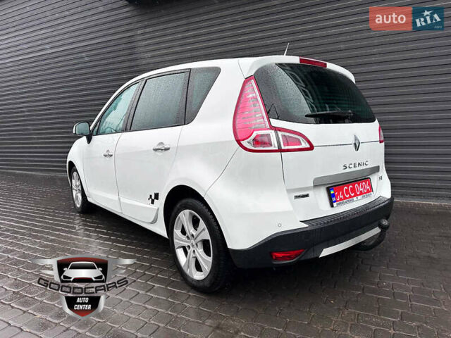 Белый Рено Сценик, объемом двигателя 1.4 л и пробегом 203 тыс. км за 7700 $, фото 3 на Automoto.ua