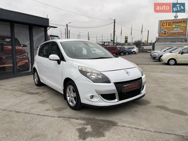 Белый Рено Сценик, объемом двигателя 1.5 л и пробегом 221 тыс. км за 6800 $, фото 2 на Automoto.ua