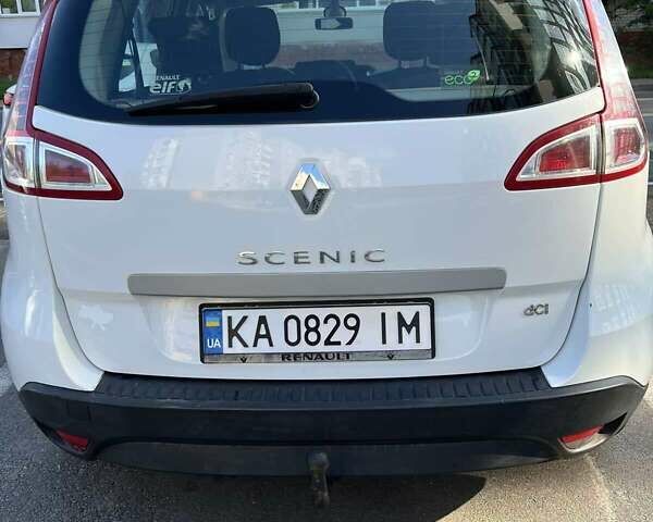 Білий Рено Сценік, об'ємом двигуна 1.5 л та пробігом 295 тис. км за 6000 $, фото 3 на Automoto.ua