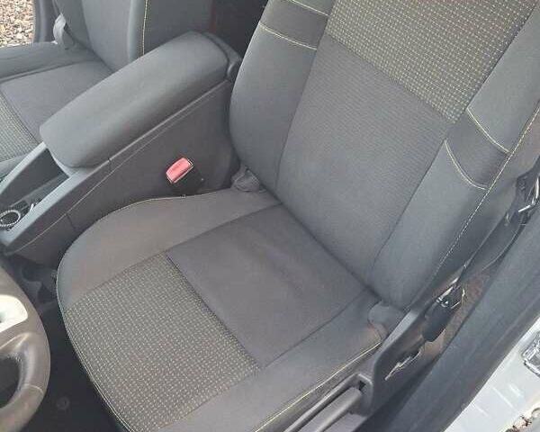 Білий Рено Сценік, об'ємом двигуна 2 л та пробігом 237 тис. км за 7500 $, фото 27 на Automoto.ua