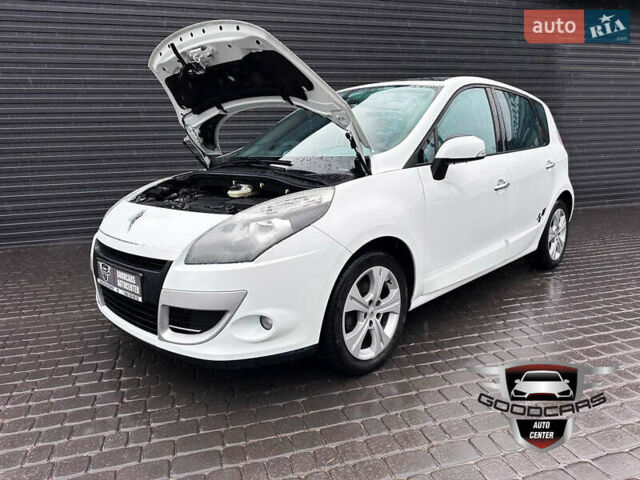 Белый Рено Сценик, объемом двигателя 1.4 л и пробегом 203 тыс. км за 7700 $, фото 8 на Automoto.ua